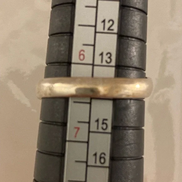 Beautiful 925 Sterling Silver Amethyst Ring Size 6.5 - Picture 6 of 7